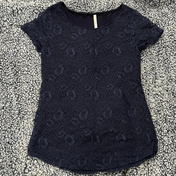 Leo & Nicole - Top - Size XS - Picture 2 of 5